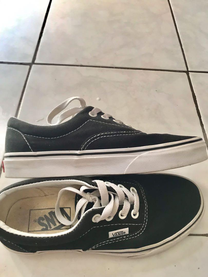 fairview mall vans