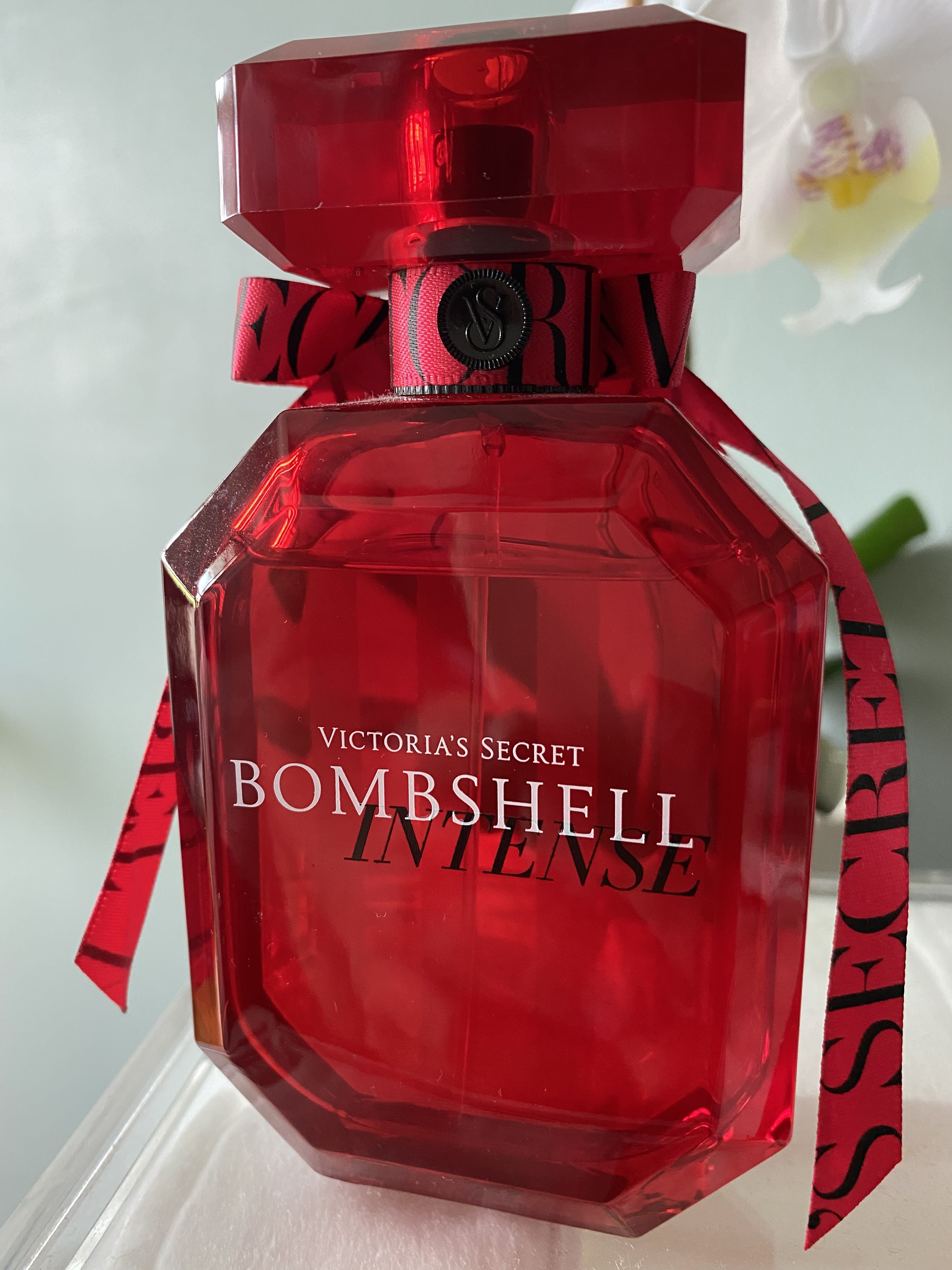 bombshell intense perfume victoria secret