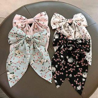 PERFECT  FOR ANY HAIR TYPE
(SCRUNCHIES, BOW RIBBON, HAIR CLIP)