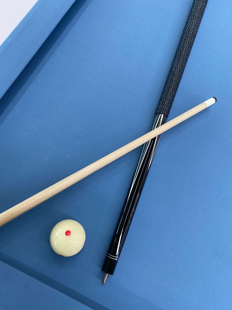 Pool Cue (w/ case & chalk) American Heritage Game Room Collection