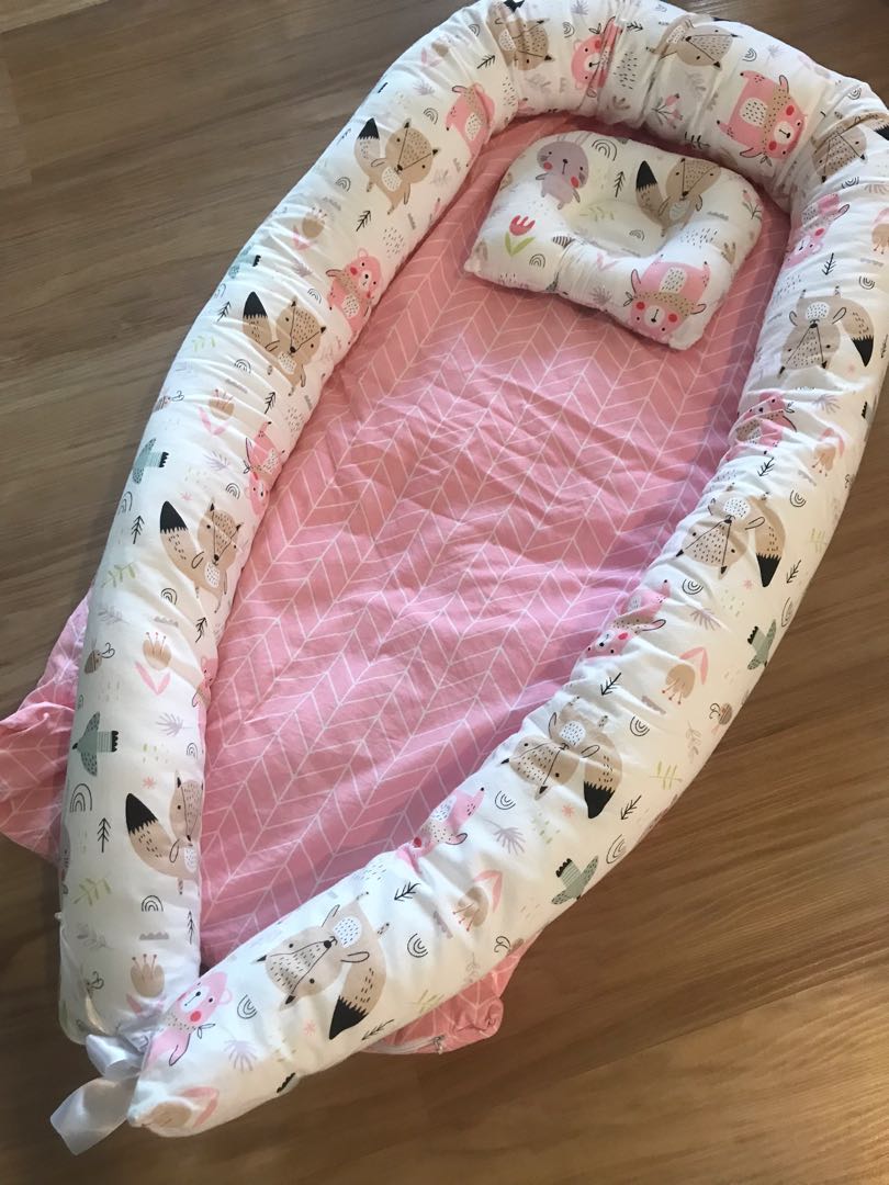 Portable baby bed, Babies & Kids, Baby Nursery & Kids Furniture, Cots