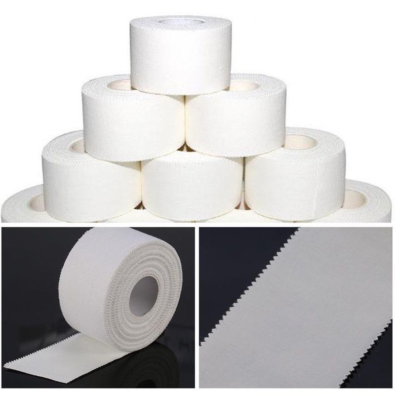 Strapping tape injury, Sports Equipment, Exercise & Fitness, Toning