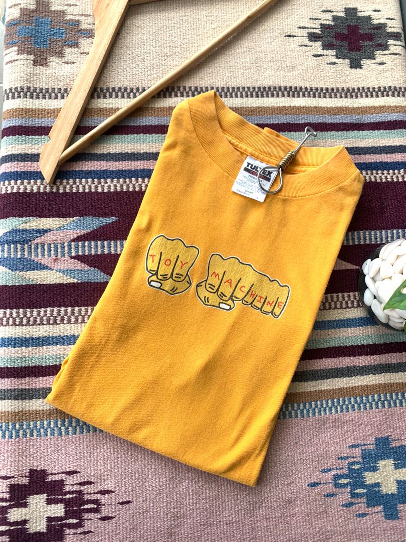 Vintage Toy Machine Knuckles Skateboard Tee, Men's Fashion, Tops & Sets