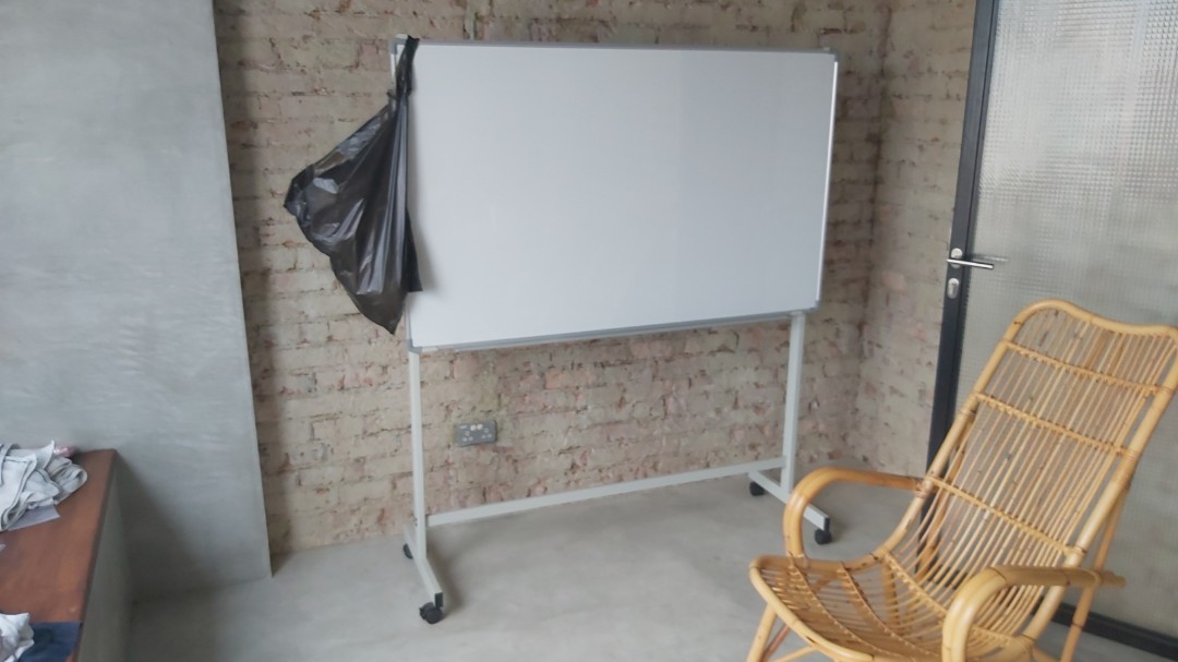 White Board, Furniture & Home Living, Furniture, Other Home Furniture