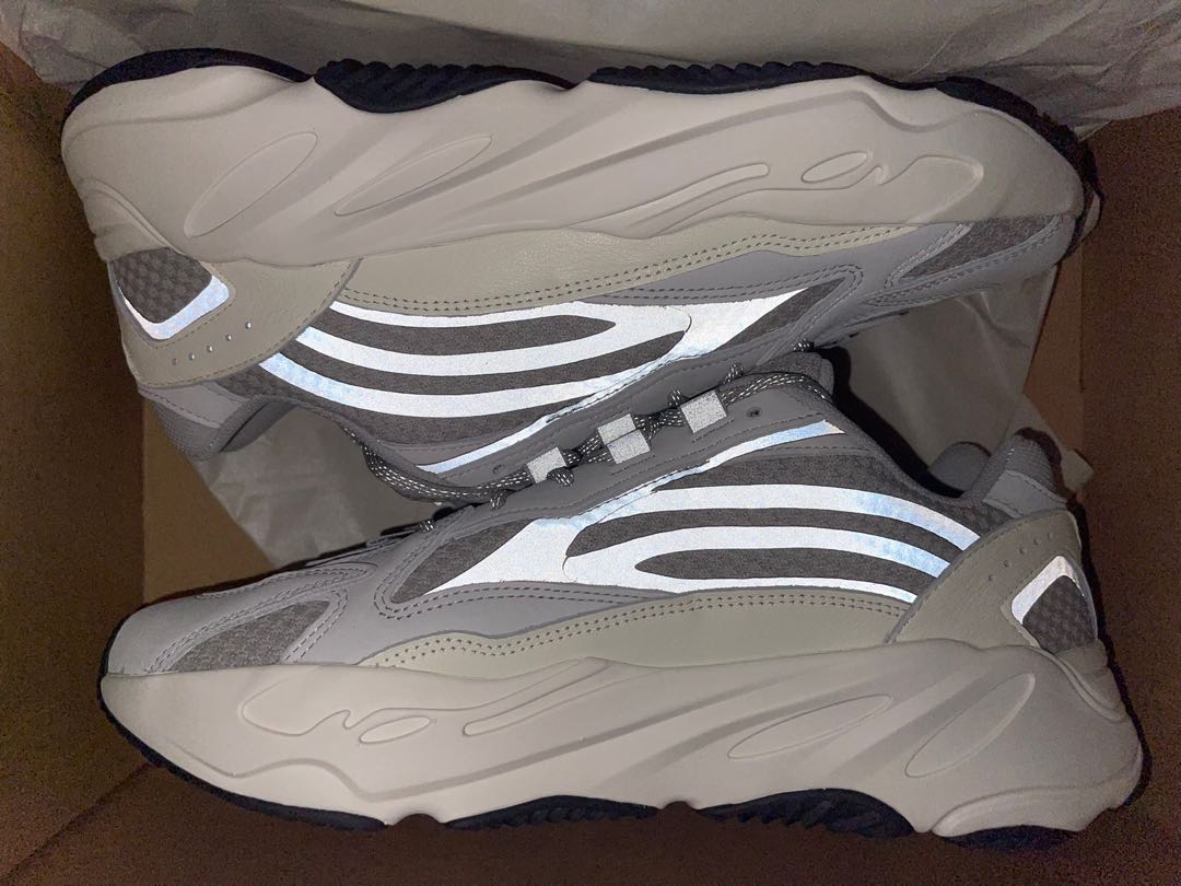 Yeezy 700 retail 2025