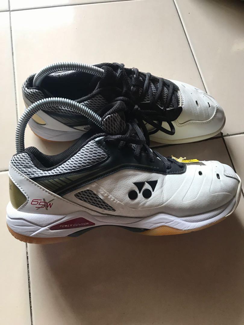 Yonex 65 top w