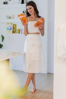 ACW Embrace Floral Midi Skirt in white , size S (BNWT)