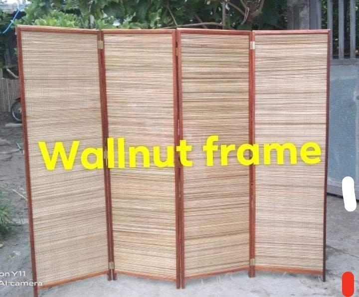 Blinds Divider Partitioner (Category: Wall Decor) located in Pasig City. Submitted by d.c.b.onlineshop (Listing ID 1148774831, Image 1). Description: 4panels set.