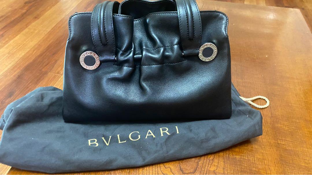 Bvlgari tote twist (Category: Luxury Bags & Wallets) located in Manila. Submitted by frhazel (Listing ID 1148638256, Image 1). Description: .