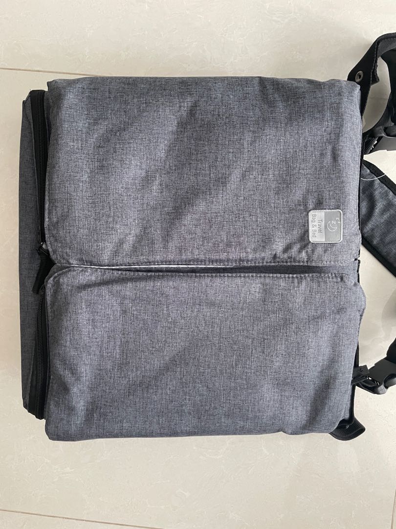 Doomoo Baby Travel 2in1 Diaper Bag, Carrycot & Change Station , Men