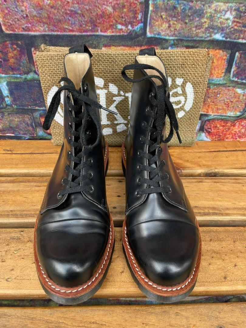 Dr martens top charlton