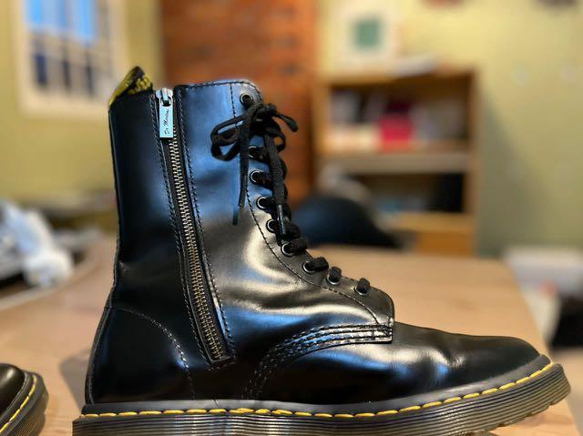 Dr martens aw004 zara hot sale