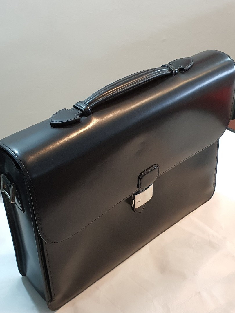 Dunhill suitcase 2025