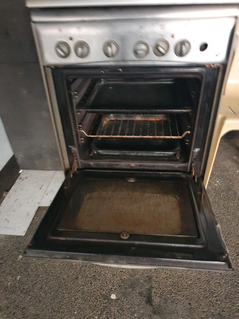 ELBA 4burner gas range with oven ASIS, TV & Home Appliances, Kitchen