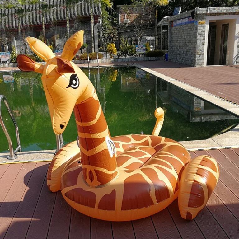 Giraffe floatie online