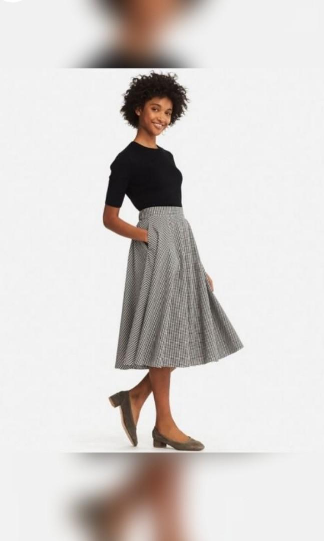 Uniqlo checkered shop skirt