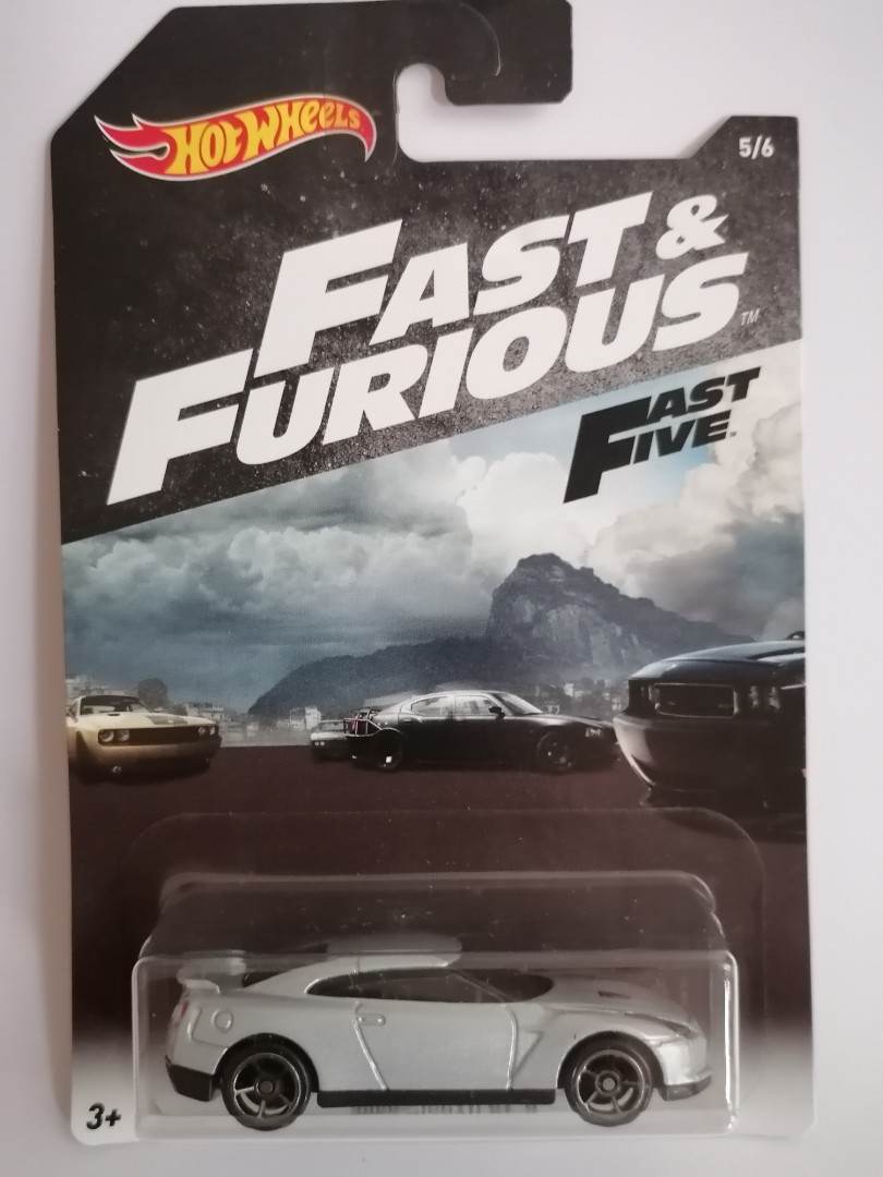 Hot wheels nissan gtr 2018 clearance