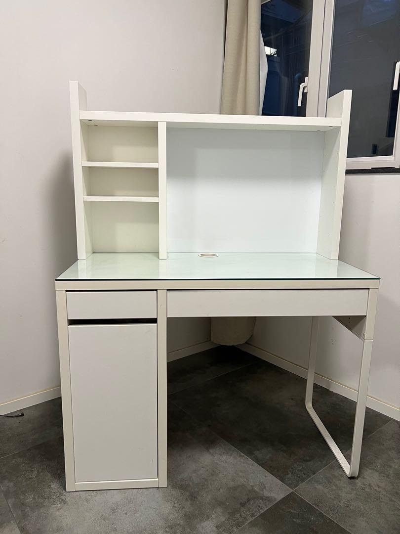 IKEA Micke Desk with Glass top and Shelves in White
