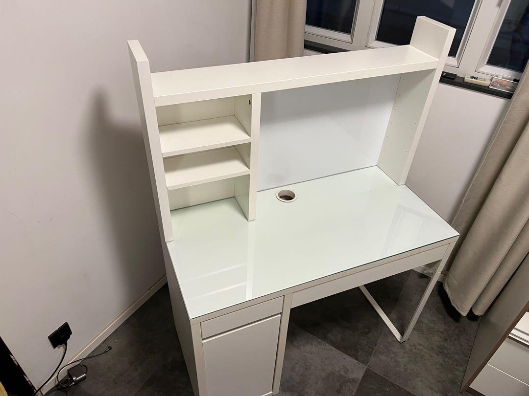 Ikea micke cheap glass top