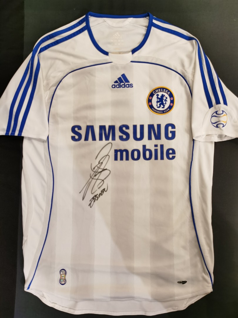 Jersey adidas Chelsea signed by Michael essien 06/07 original size s