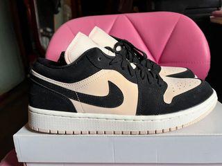 Jordan 1 low Ice Guava