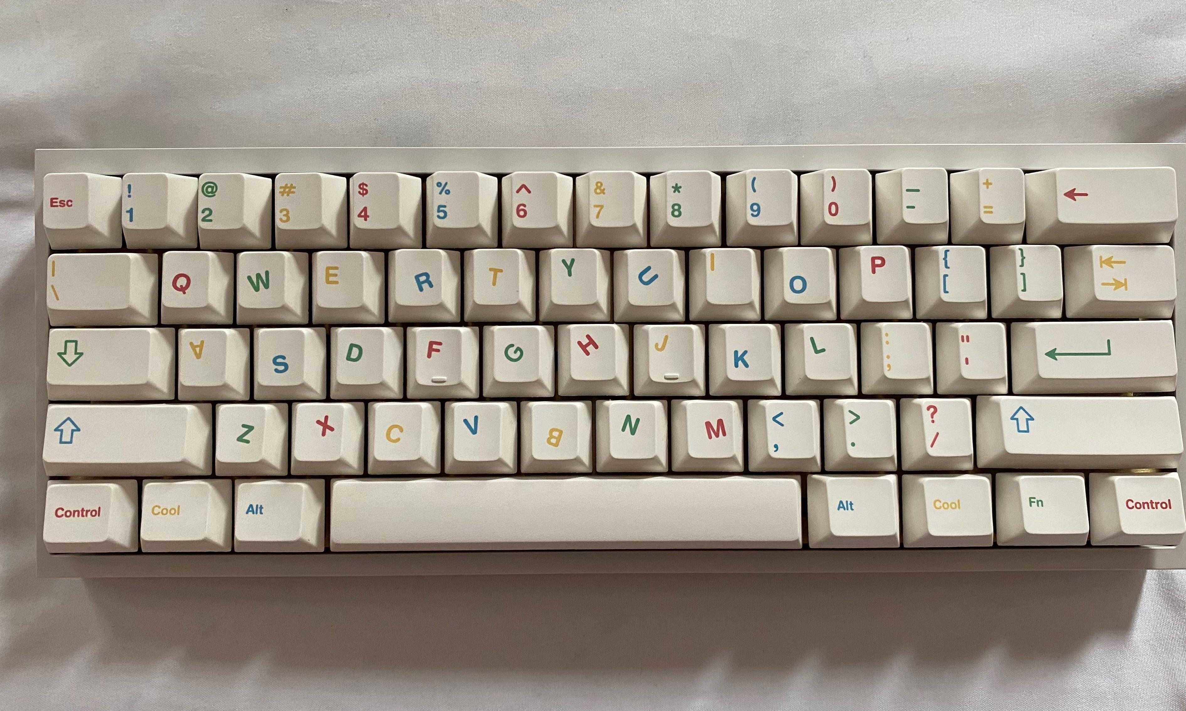 KBDFANS Tofu 60 E-white aluminium case, Computers & Tech, Parts 
