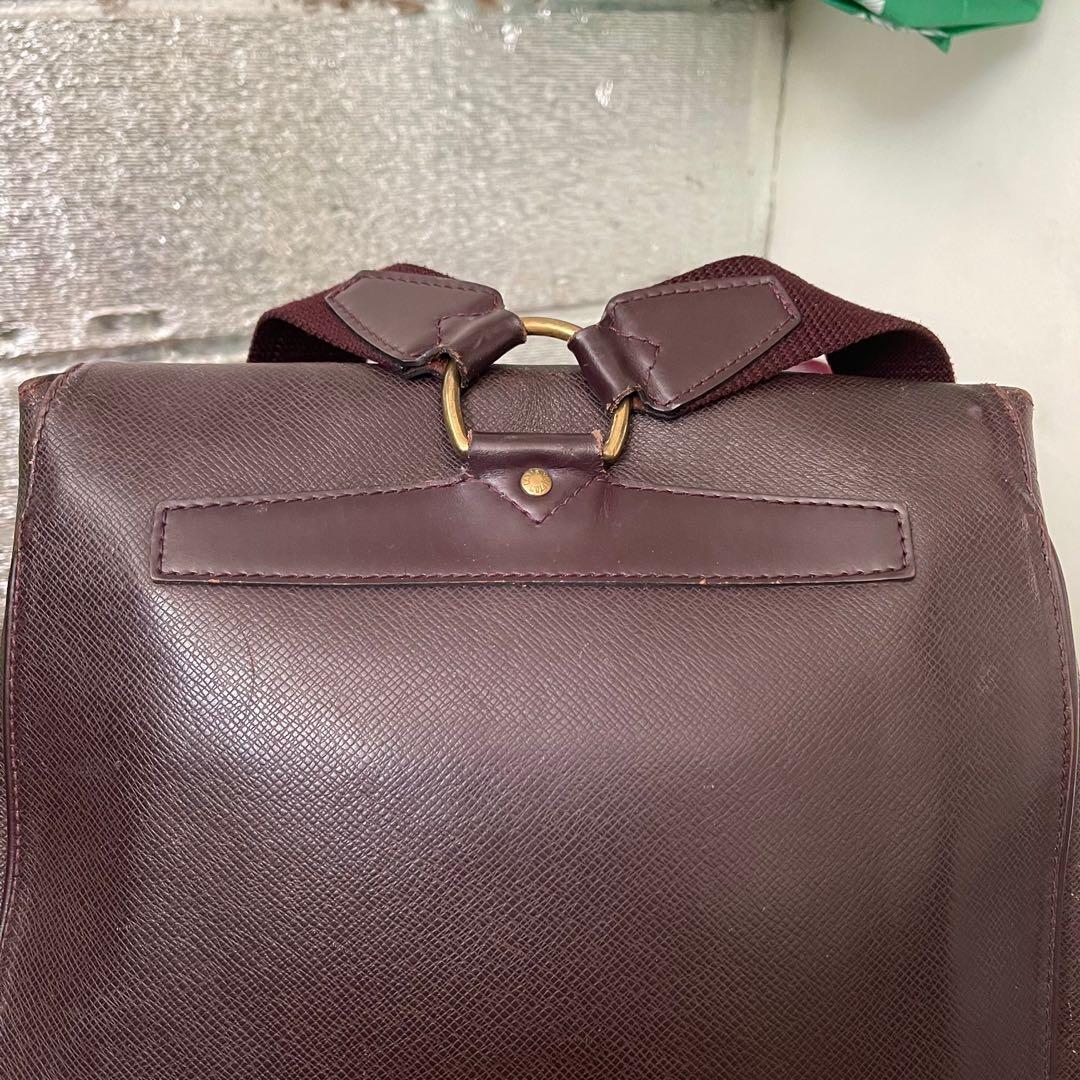 Louis Vuitton Taiga Cashier Bag lv, Luxury, Bags & Wallets on Carousell