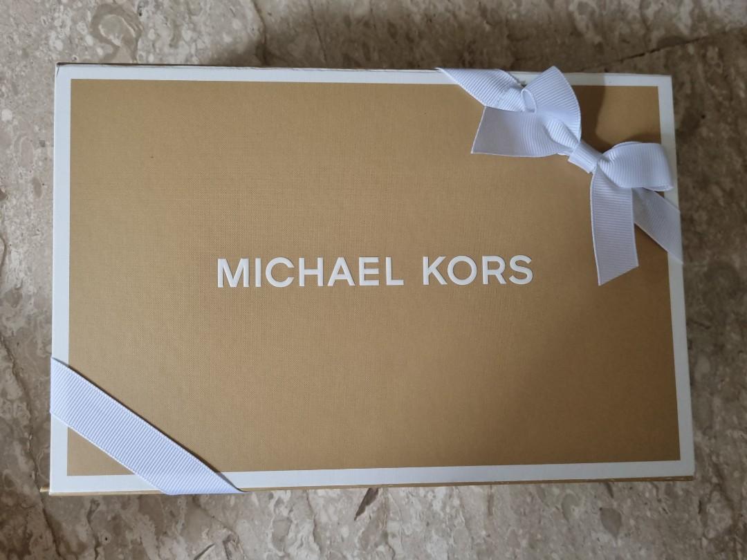 Michael Kors packaging, Luxury, Accessories on Carousell