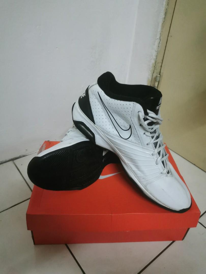 Nike Air Visi Pro 2 Men s Fashion Activewear on Carousell