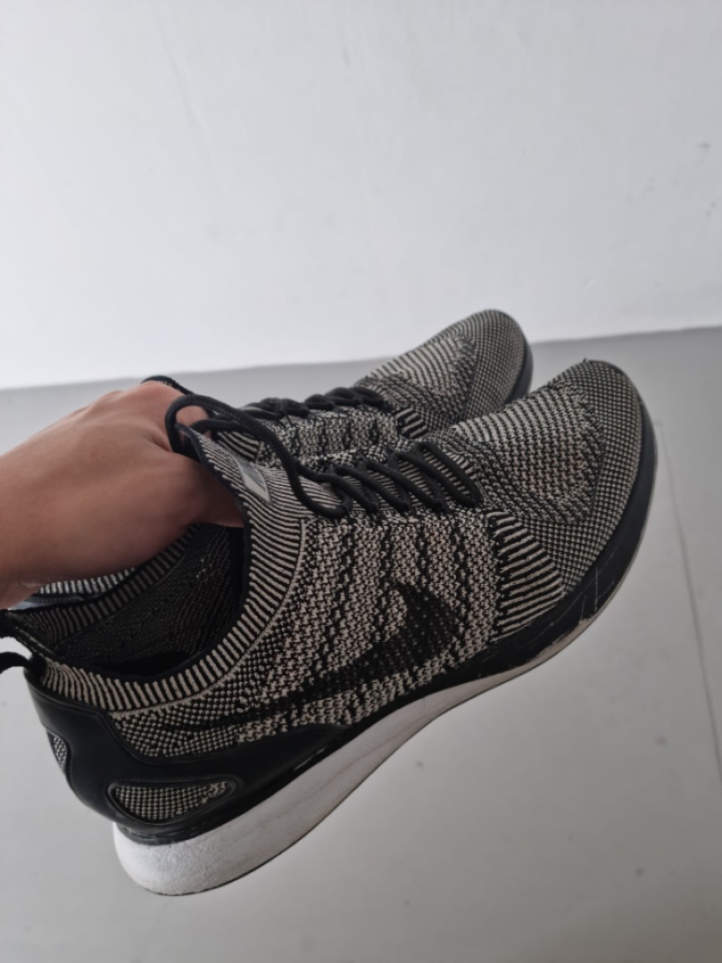nike mariah flyknit racer oreo
