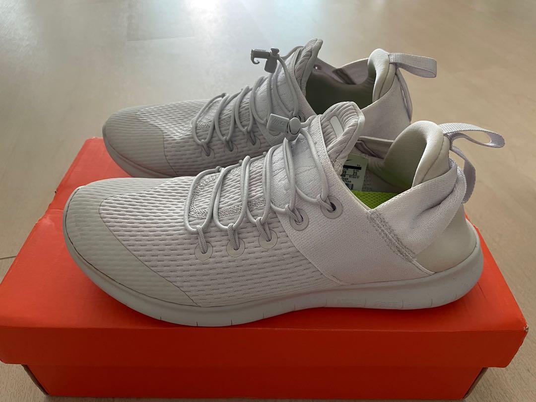 nike running shoes white