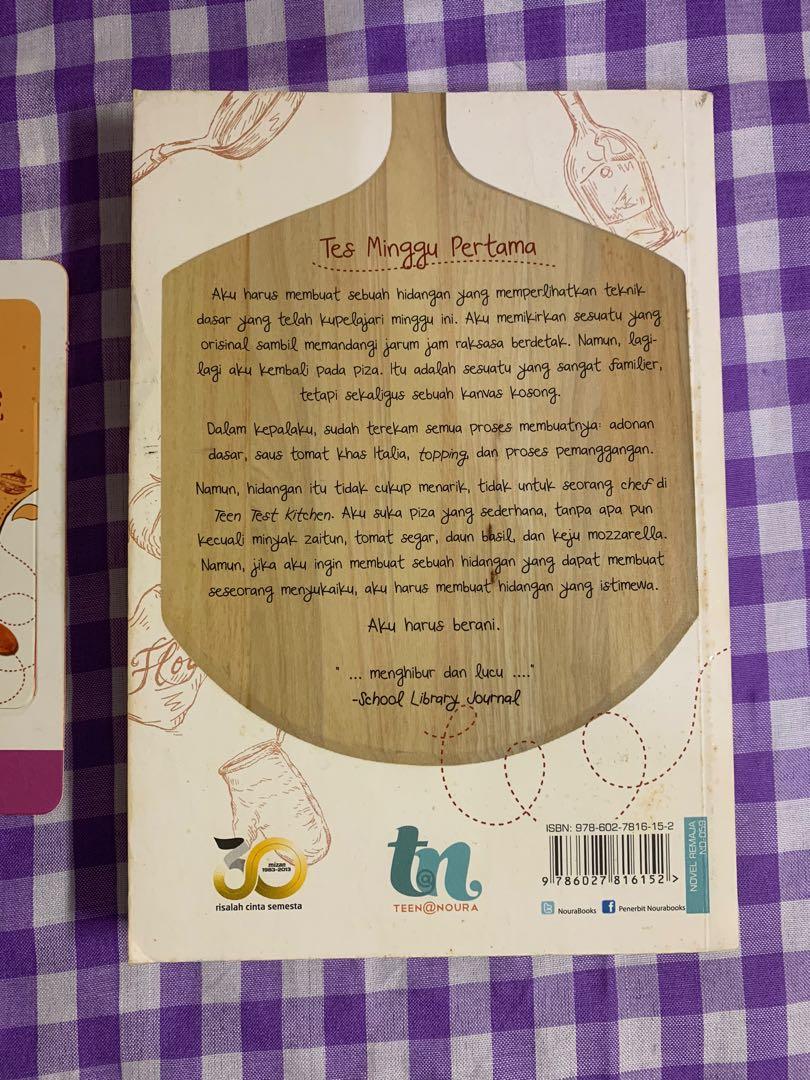 Novel Pizza Love and Other Stuff That Made Me Famous, Buku & Alat Tulis