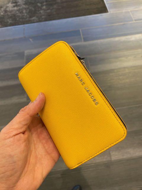 Marc by marc jacobs wallet new arrivals sale