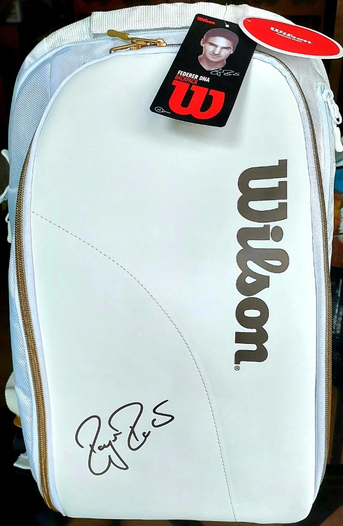 Wilson Federer DNA 12 2019 racket bag red - e-sportshop.cz: s námi budete  vždy připraveni