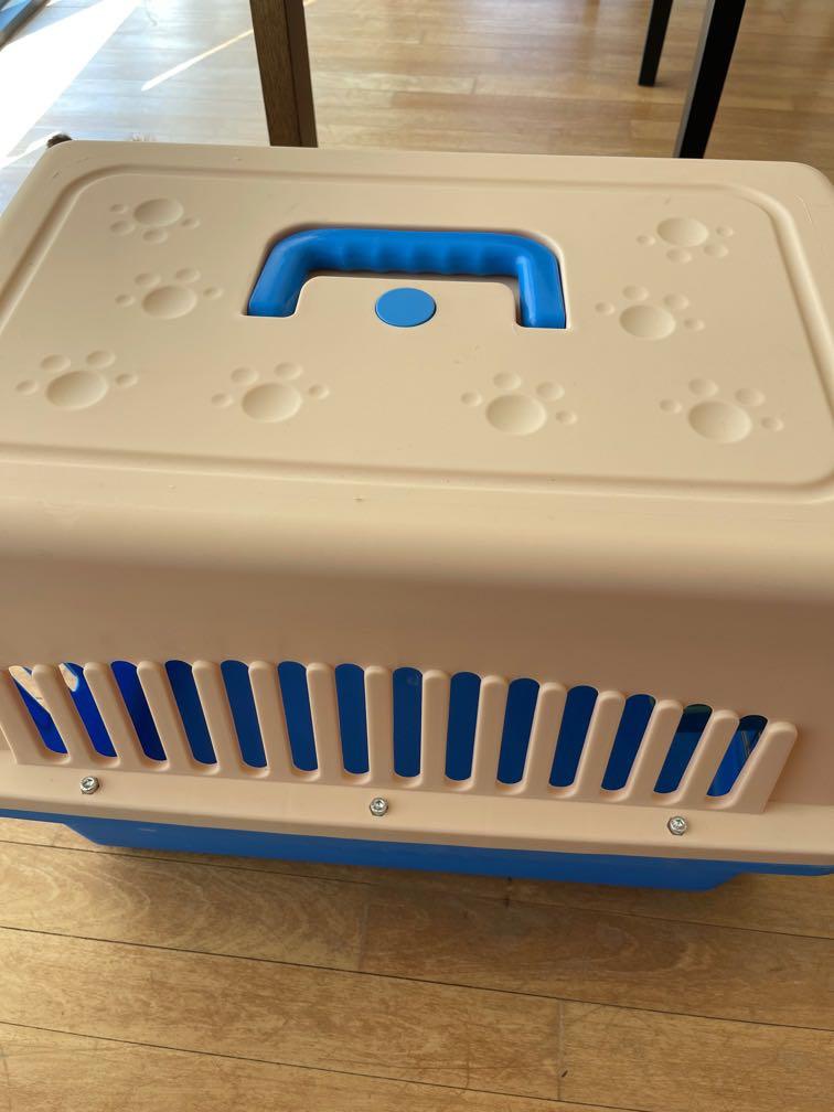 Pet cargo carrier, Pet Supplies, Homes & Other Pet Accessories on Carousell