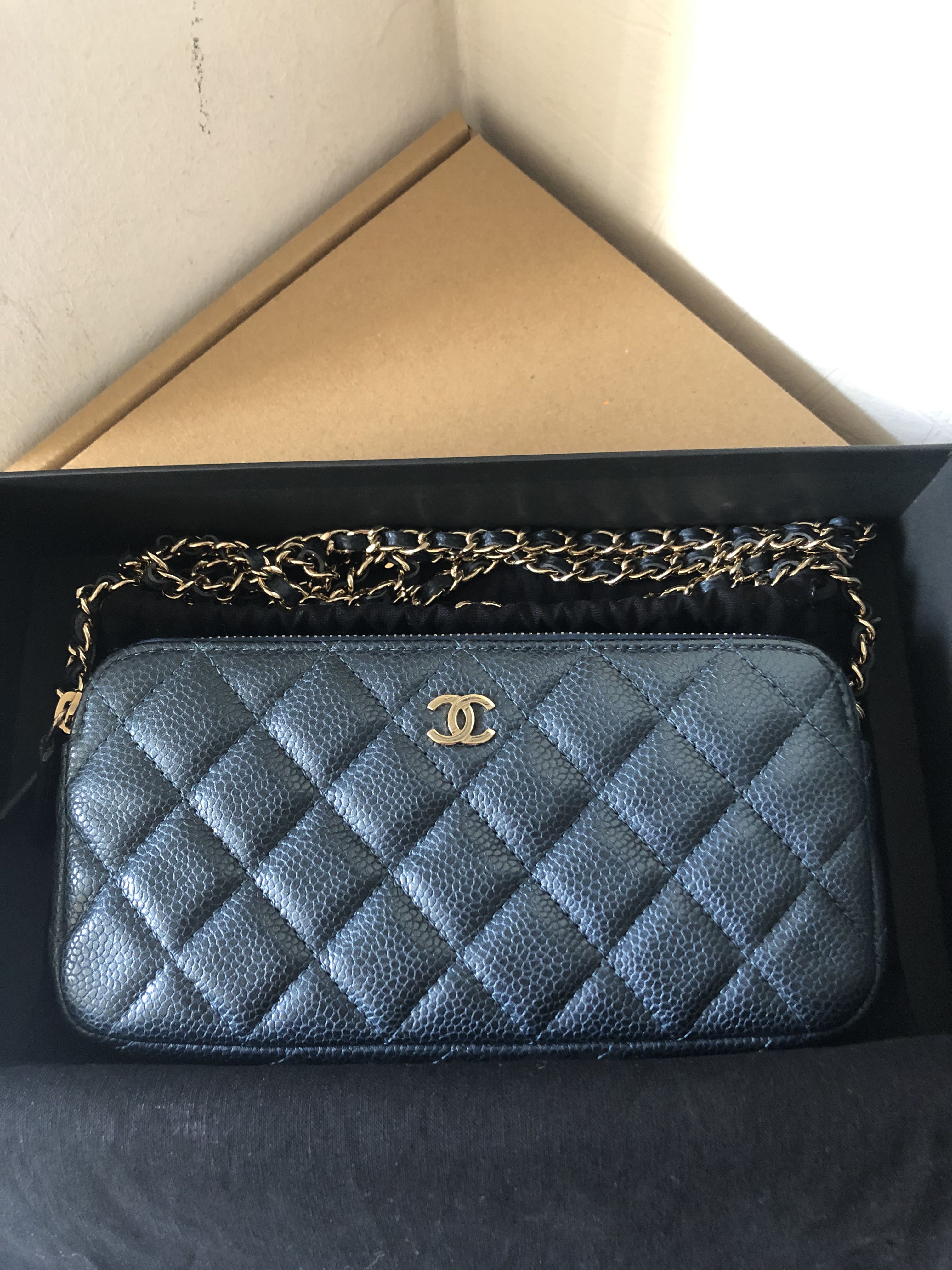 New 18P Chanel Black CC Double Zip Clutch Wallet on Chain WOC Bag –  Boutique Patina