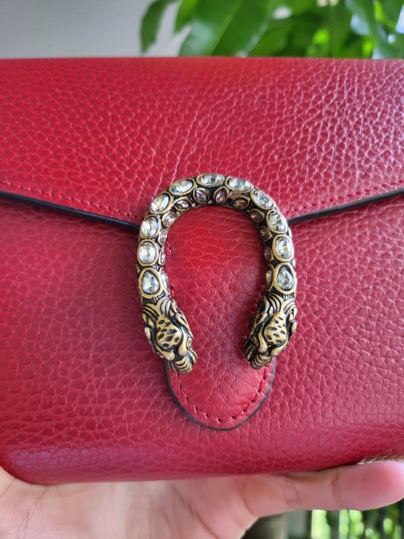 Red online gucci clutch