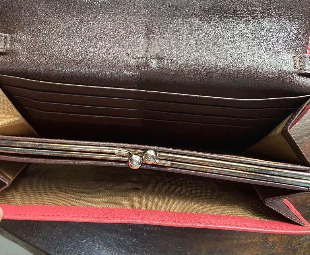 Salvatore Ferragamo (Category: Luxury Bags & Wallets) located in Cavite. Submitted by bagmarley (Listing ID 1148638735, Image 2). Description: Salvatore Ferragamo Wallet Wristlet Kiss Lock With Card Slots Coded.