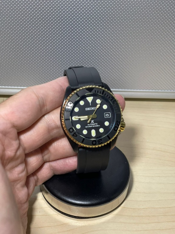 Seiko SKX007 2-Tone Black-Gold Mod, Men's Fashion, Watches & Accessories,  Watches on Carousell