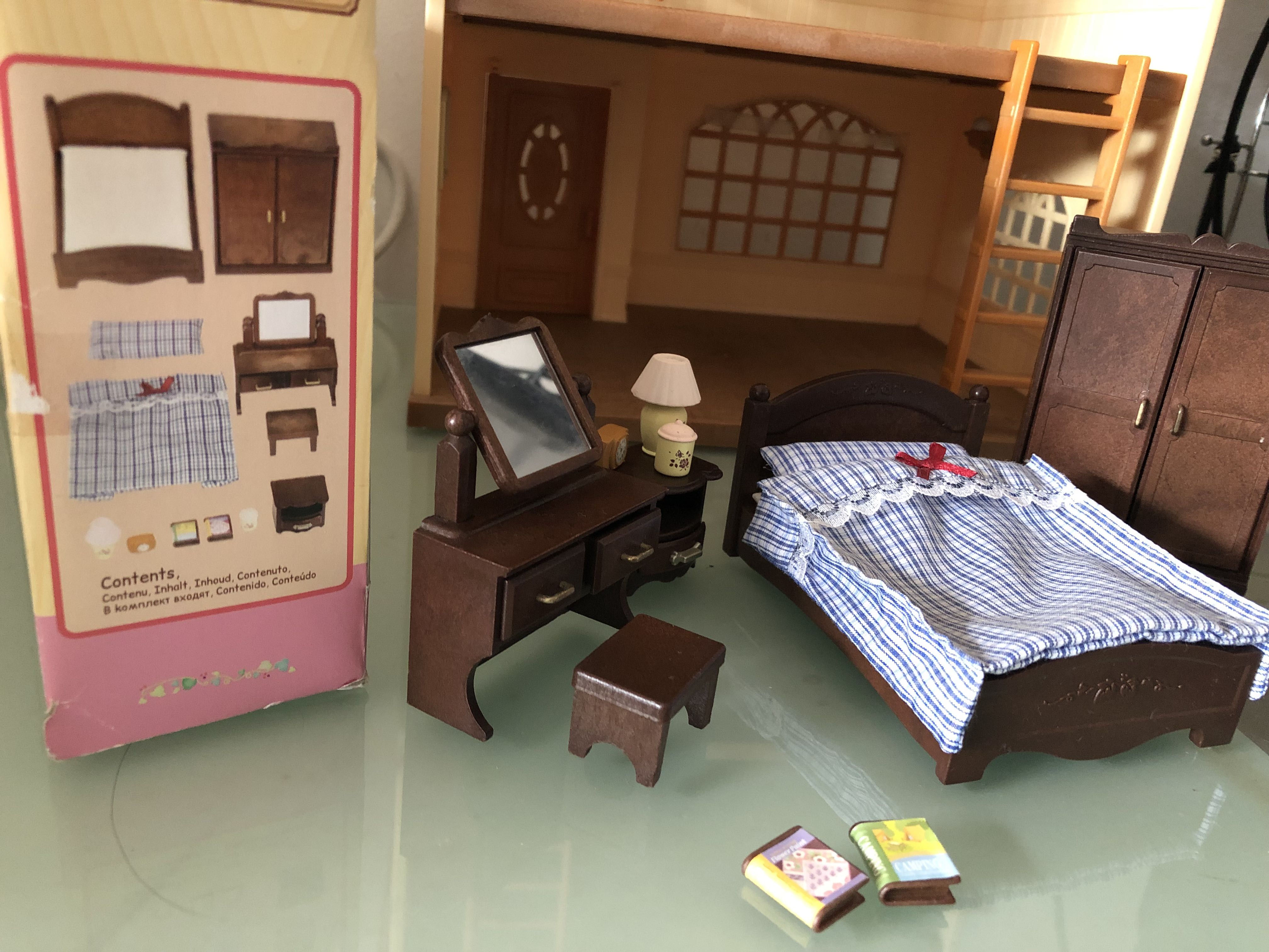 Sylvanian Families Master Bedroom Set complete