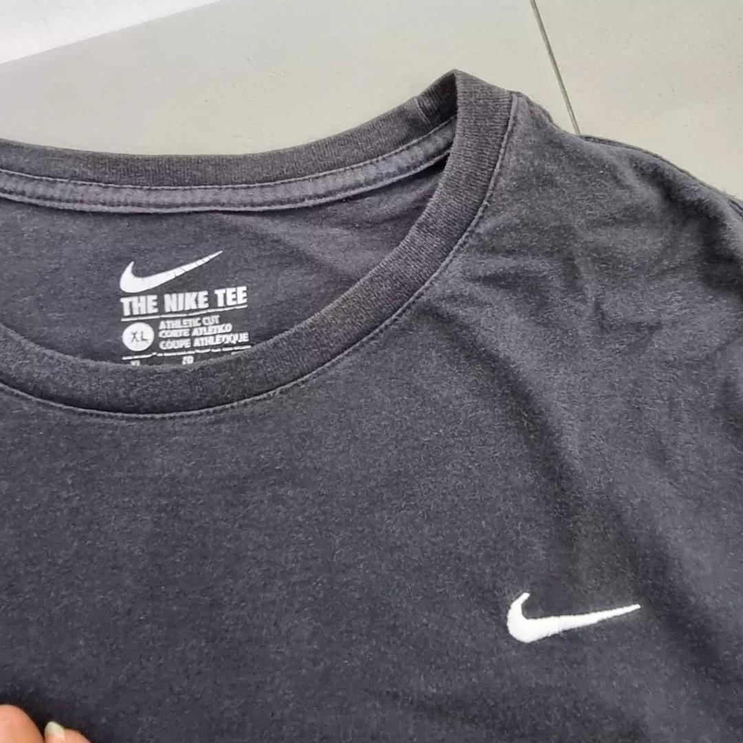T SHIRT NIKE SMALL SWOOSH, Fesyen Pria 