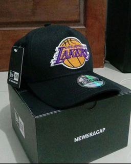 Topi New Era Los Angeles Lakers Hitam Black Basketball NBA Original Baru Brand New