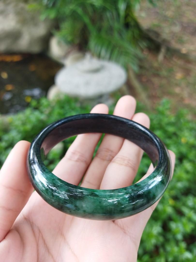 Jadeite outlet jade bracelet