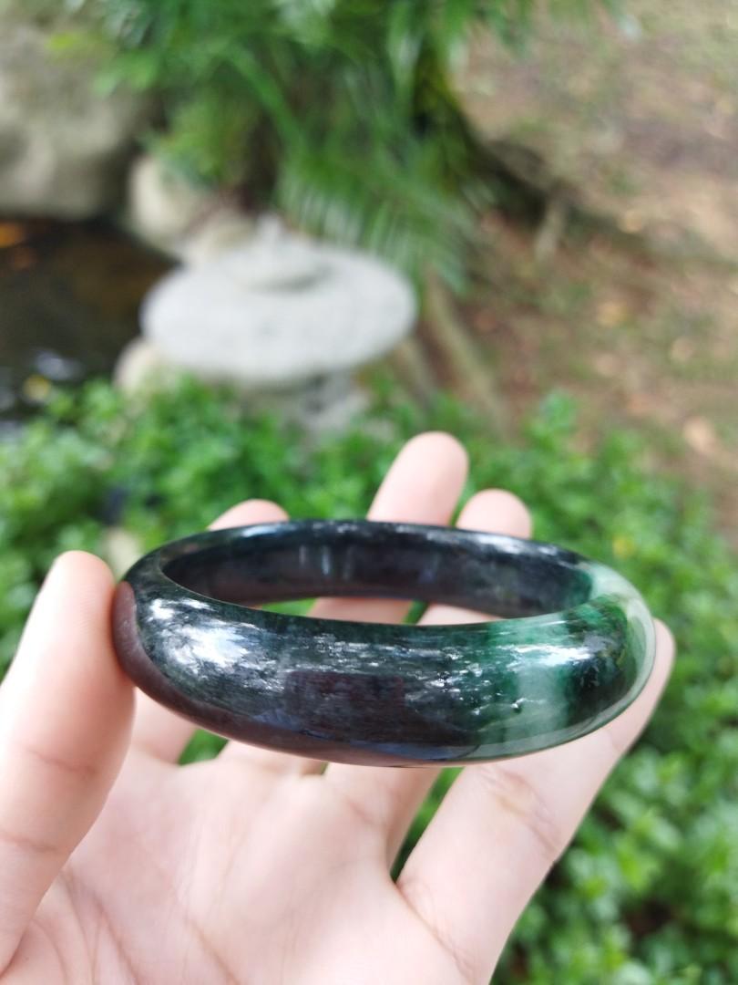 Type A spicy green and black jadeite jade bangle size 56.7mm