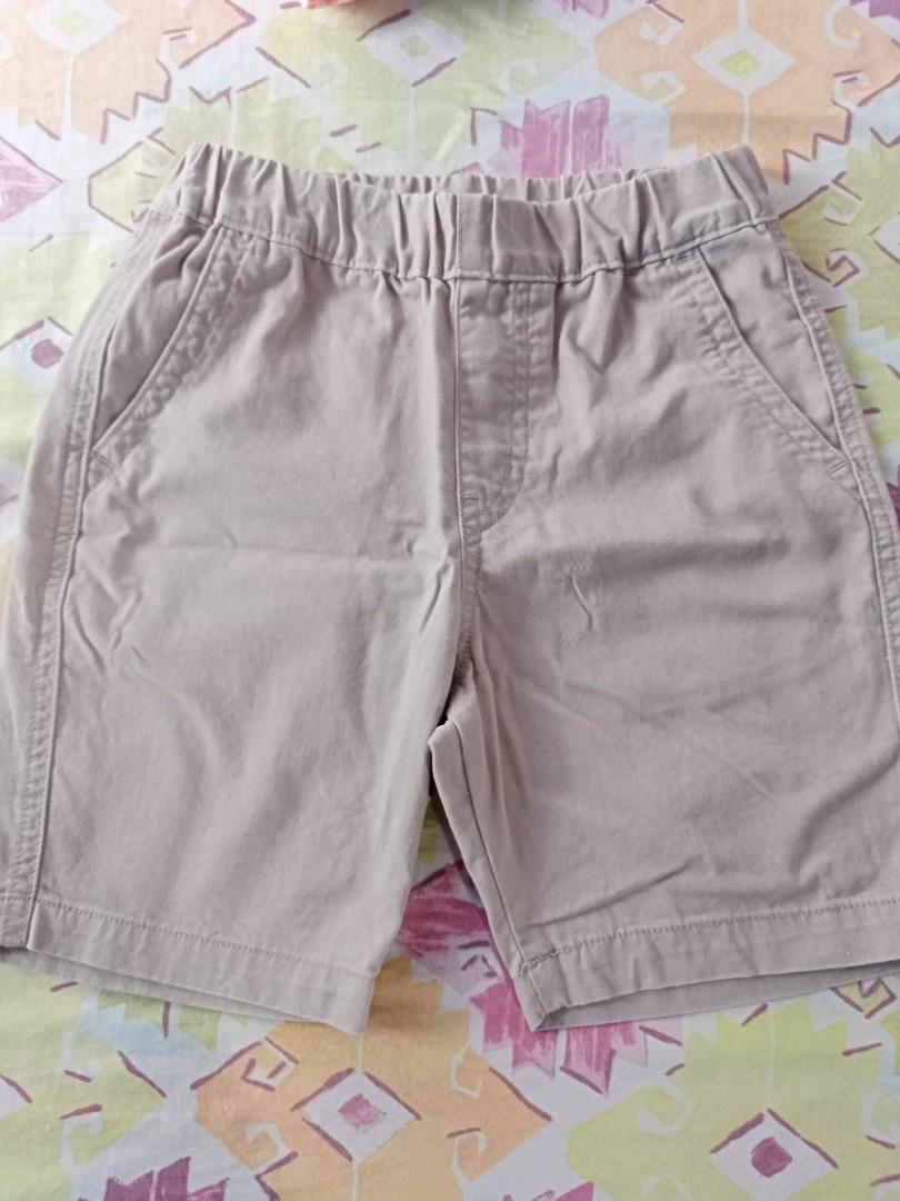 Uniqlo short for kids (Category: Babies & Kids Fashion) located in Cavite. Submitted by kajm02 (Listing ID 1148837045, Image 1). Description: used once rfs: nakaliitan na lang.