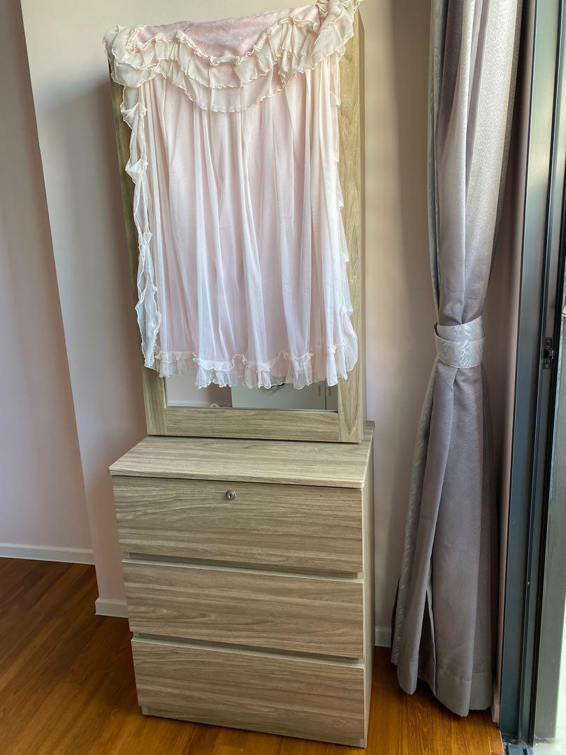 Used dressing table, Furniture & Home Living, Furniture, Shelves