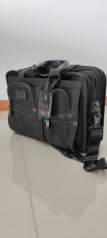 Sell tumi bag clearance
