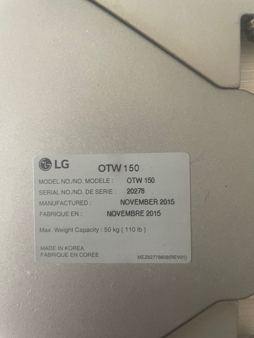 Wall mount LG OTW150, TV & Home Appliances, TV & Entertainment, TV