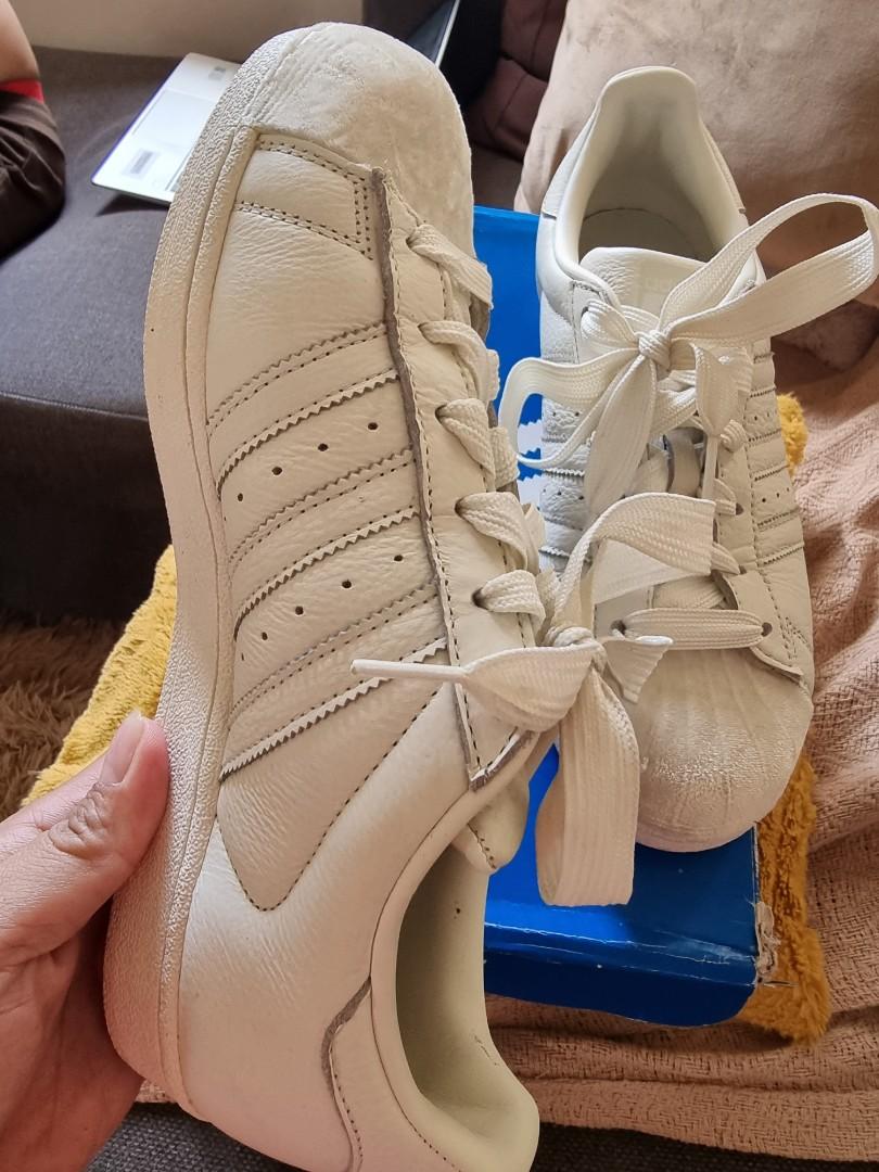 adidas off white superstar