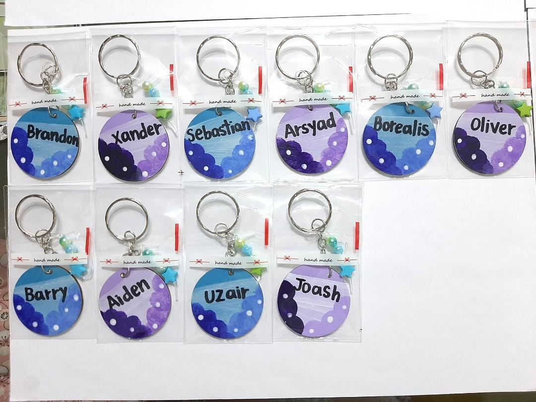 Affordable goodie bag gifts handpainted name keychain handmade keychain customised keychain paint wood keychain cute keychain national day gift